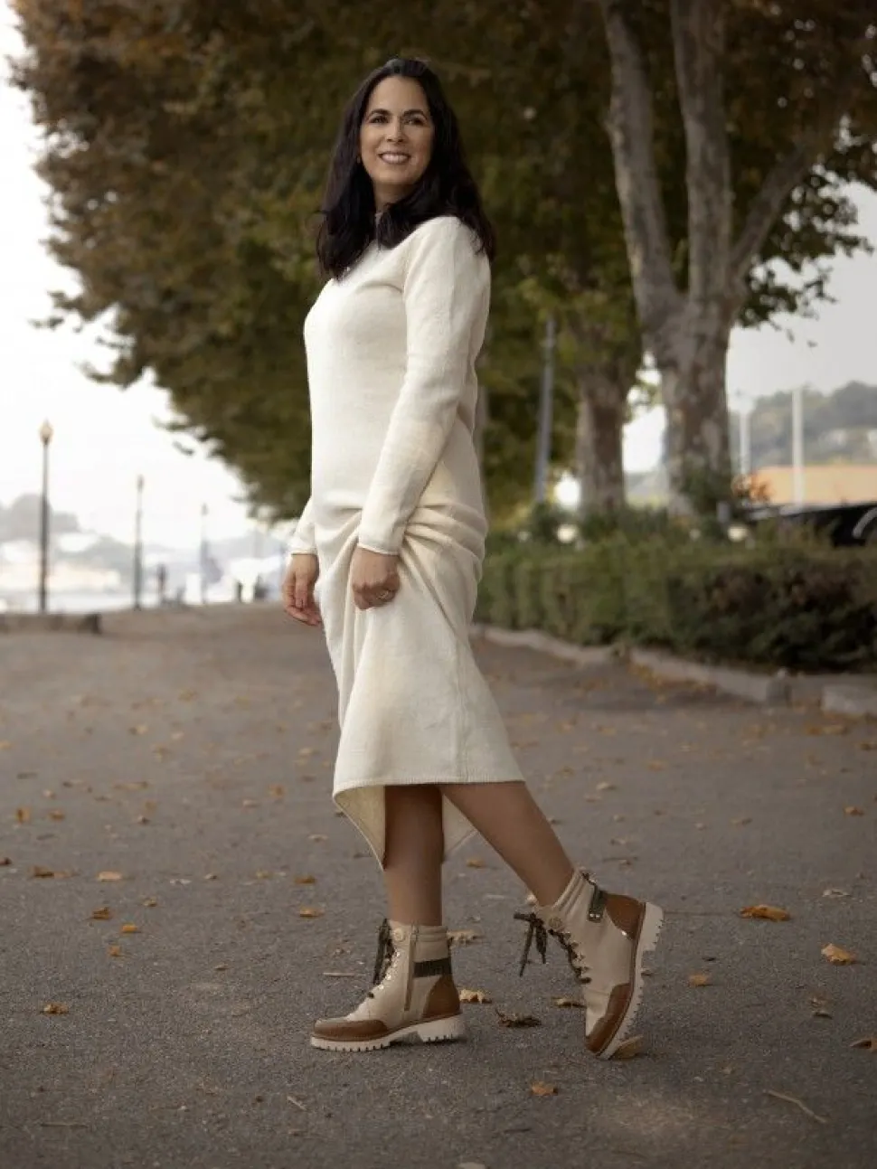 Bota Bege Estilo Militar Feminina Raquel 07