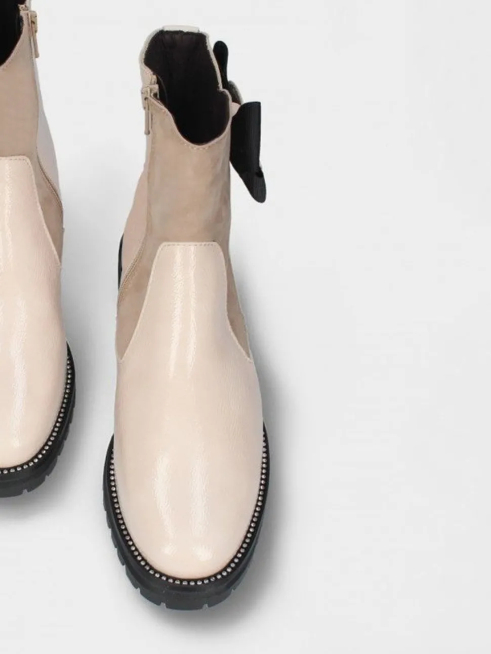 Bota Chelsea Bege Raquel 38