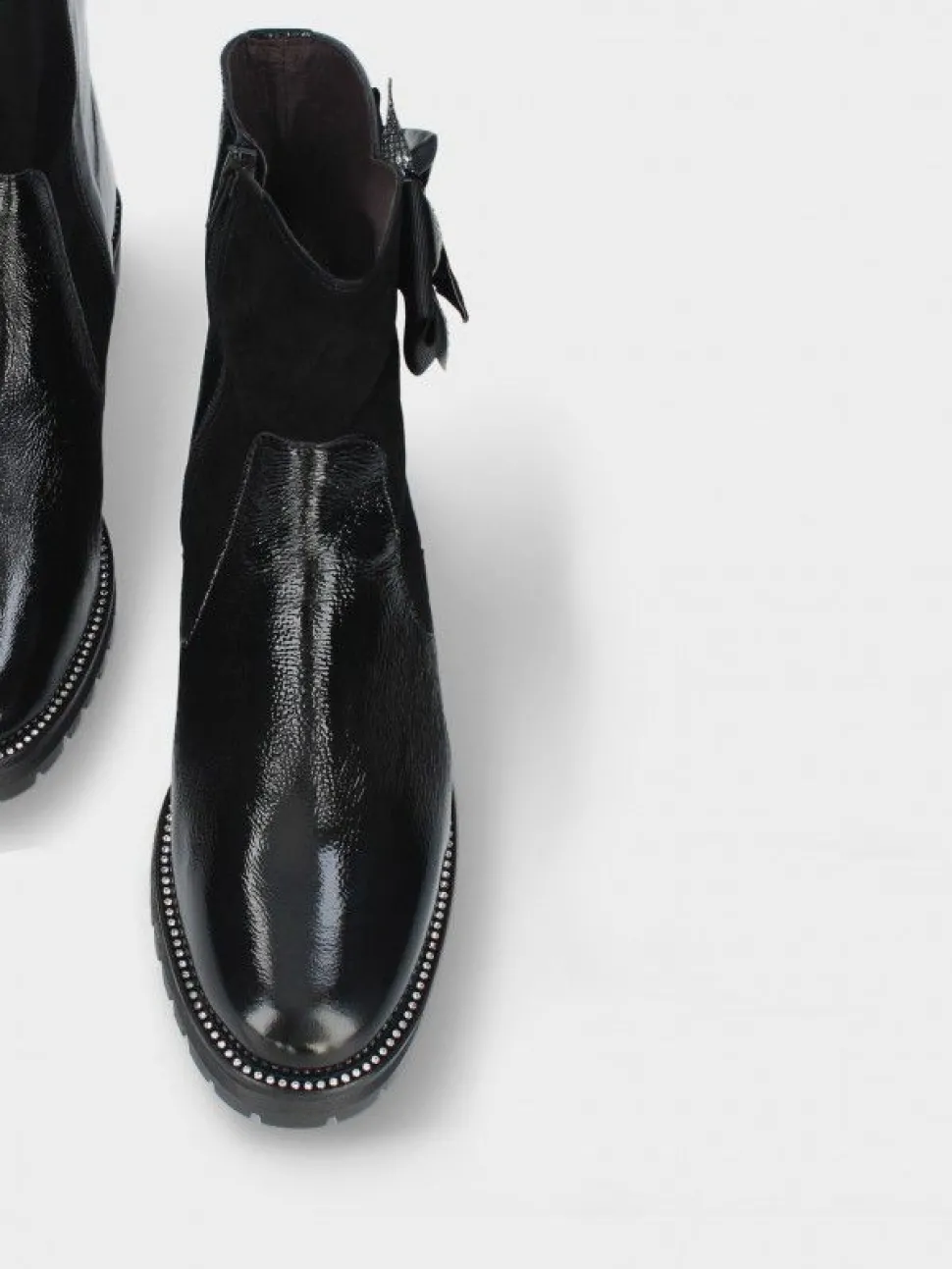 Bota Chelsea Preto Raquel 38