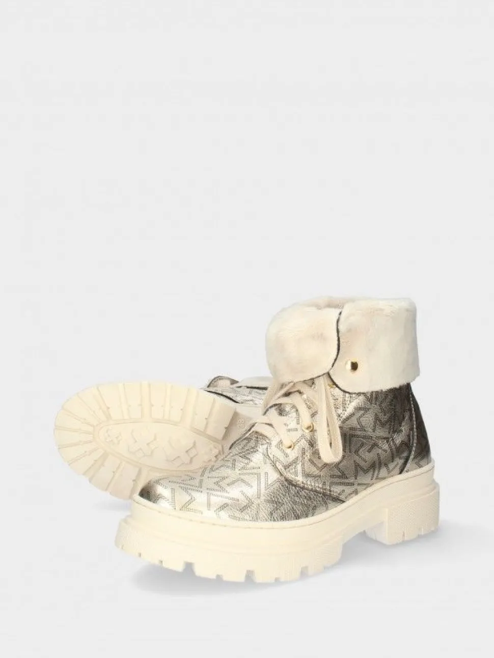 Bota Dourado Com Atacadores Nadia 02