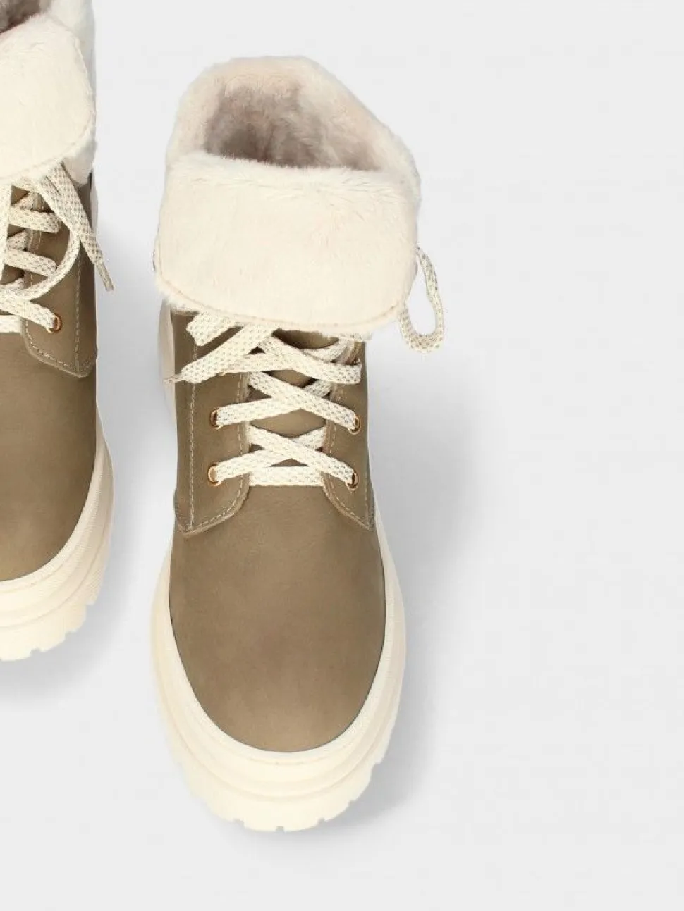 Bota Kaki Com Atacadores Nadia 01