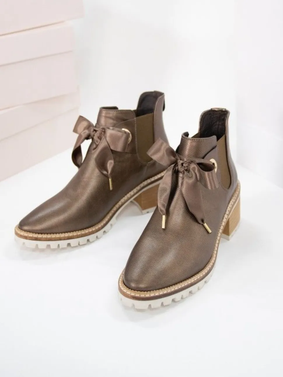 Botim Castanho De Salto Para Mulher Tania 14