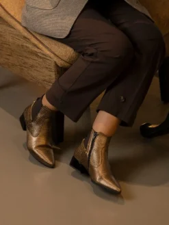 Botim Chelsea Castanho Para Mulher Lidia 27