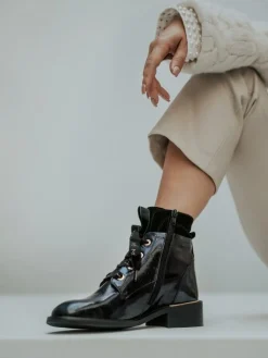 Botim Preto Raso Rafaela 71