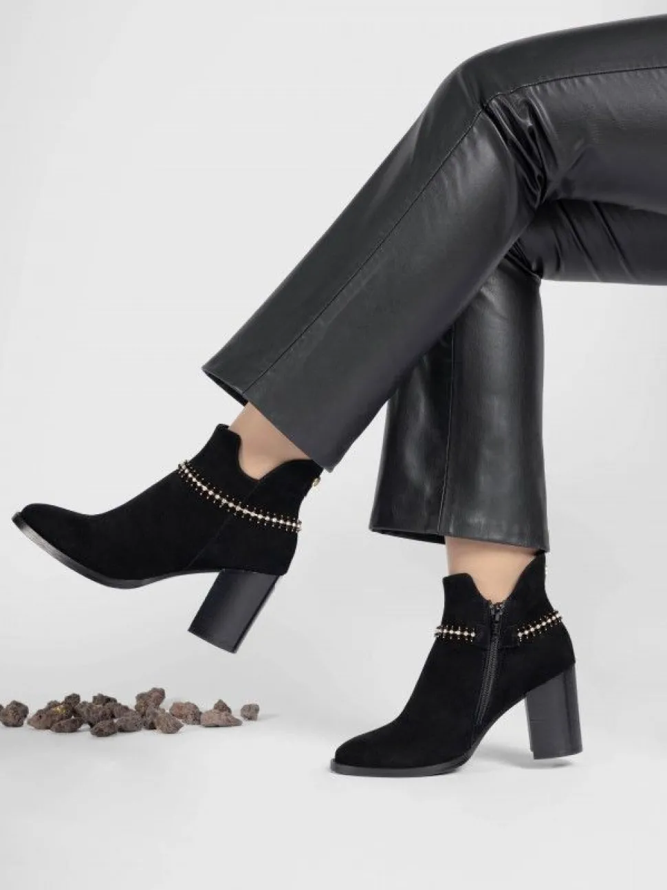 Botim Preto Salto Alto Cecilia 18