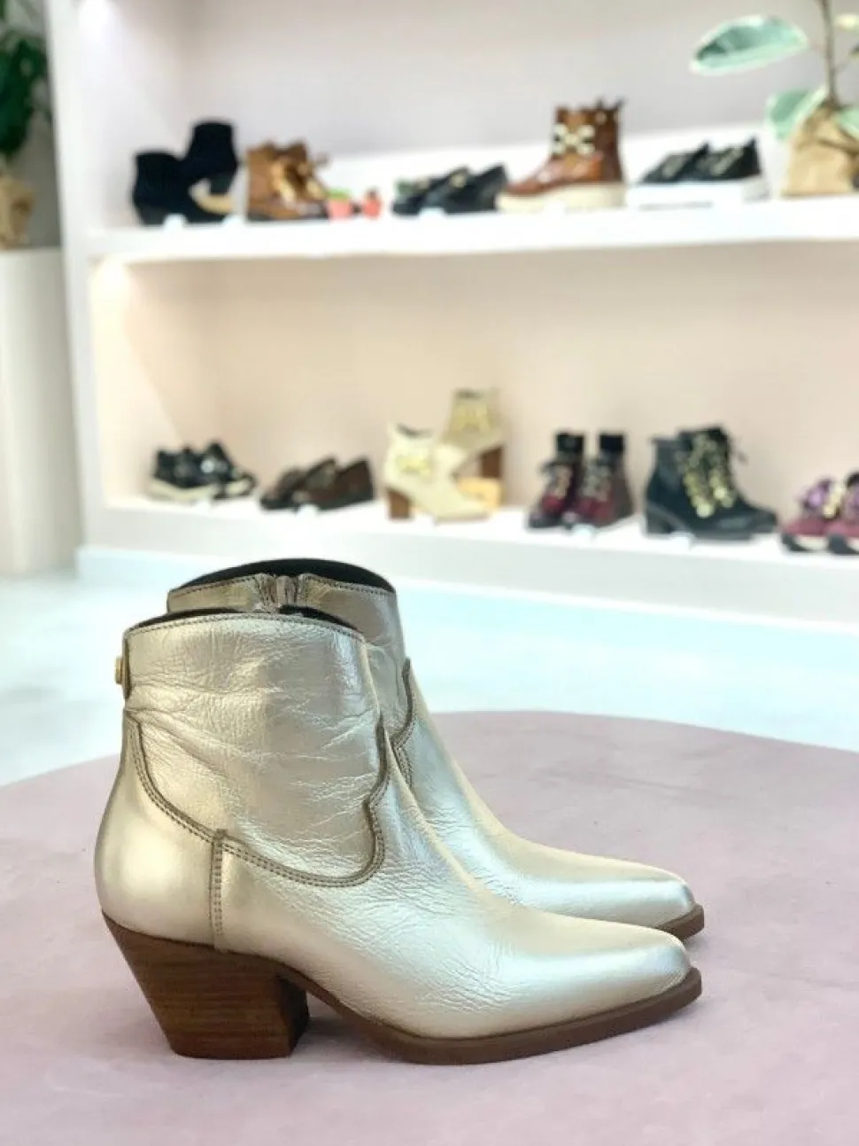 Botim Texano Dourado Salome 03