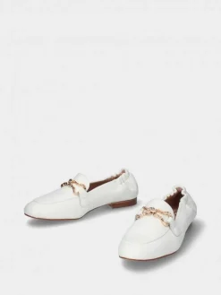 Mocassim Branco Com Salto Raso Para Mulher Dina 27