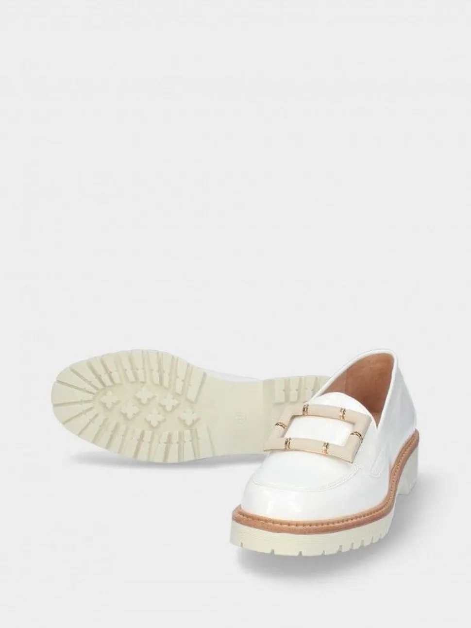 Mocassim Branco Para Senhora Raquel 12