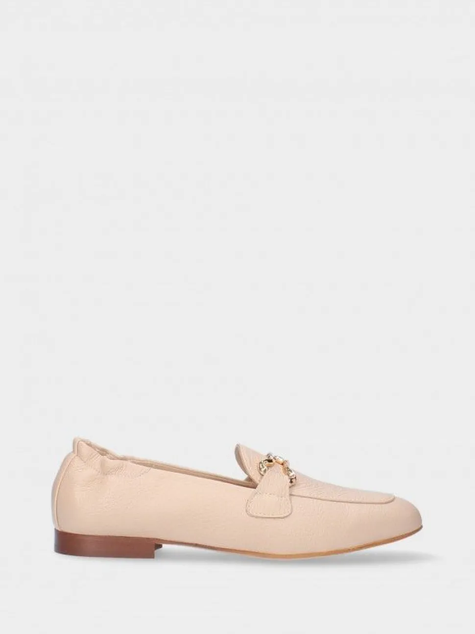 Mocassim Nude Com Salto Raso Para Mulher Dina 27