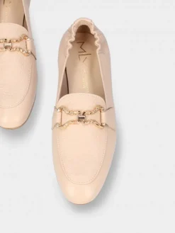 Mocassim Nude Com Salto Raso Para Mulher Dina 27