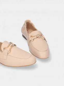 Mocassim Nude Com Salto Raso Para Mulher Dina 27