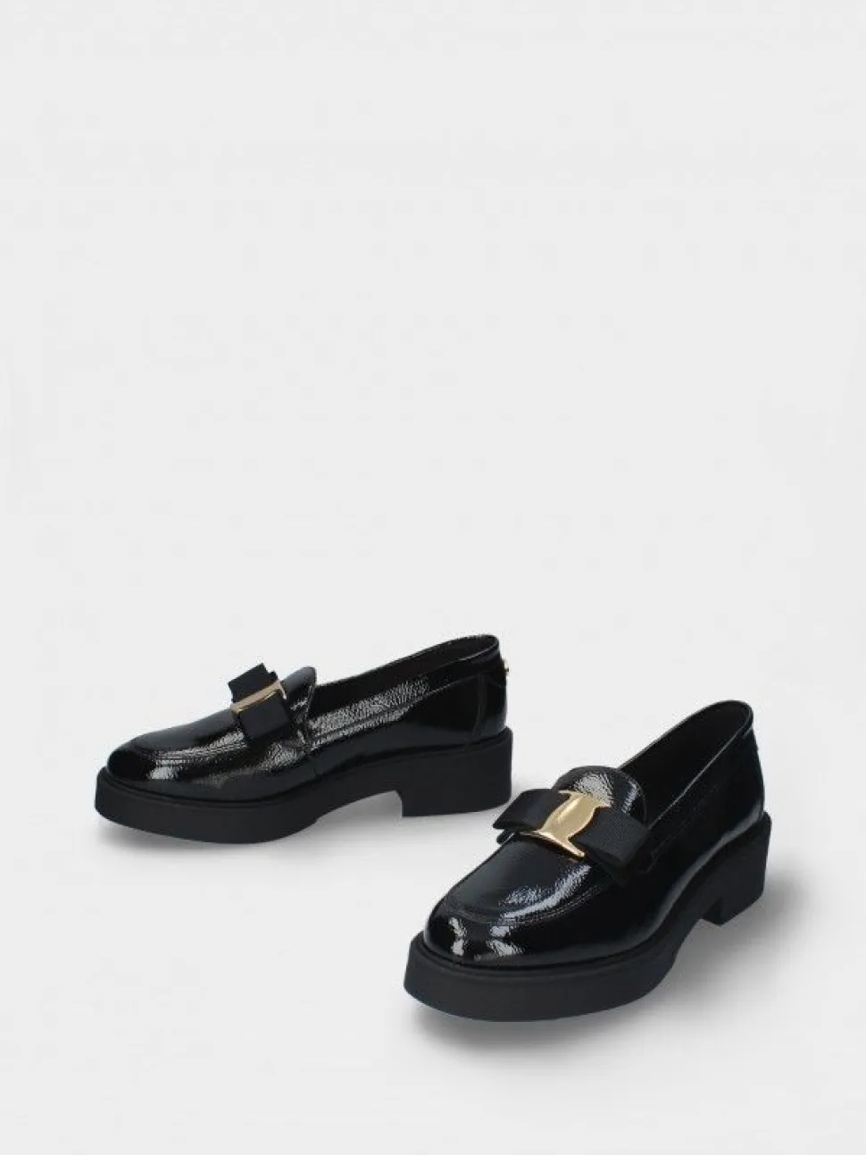Mocassim Preto Com Plataforma Raquel 16