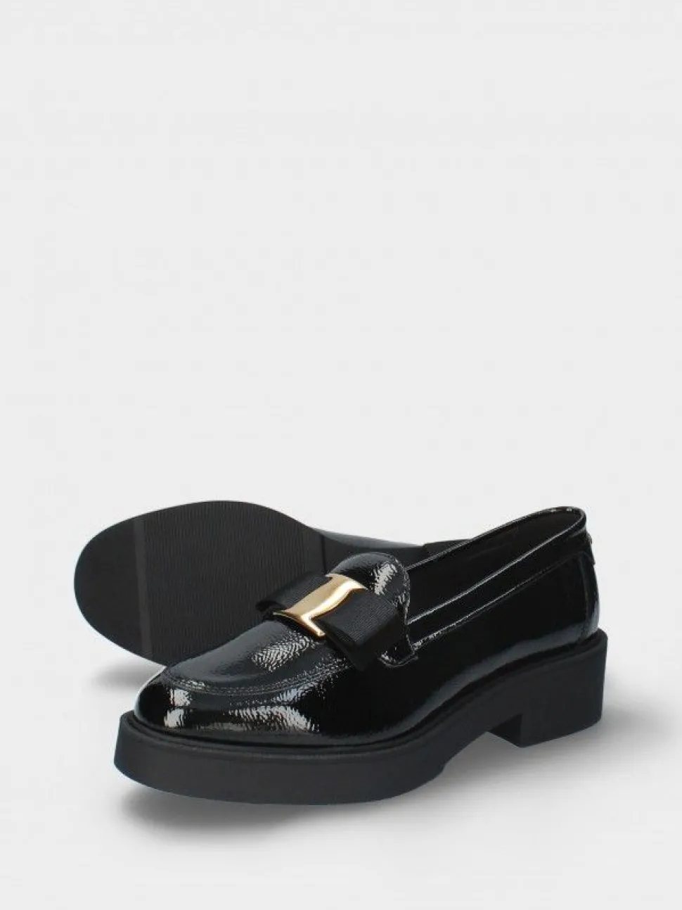 Mocassim Preto Com Plataforma Raquel 16
