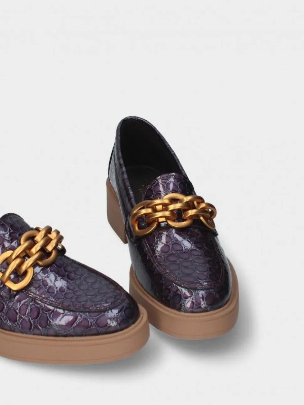 Mocassim Roxo Com Plataforma Raquel 19