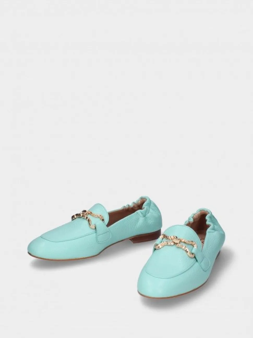 Mocassim Turquesa Com Salto Raso Para Mulher Dina 27