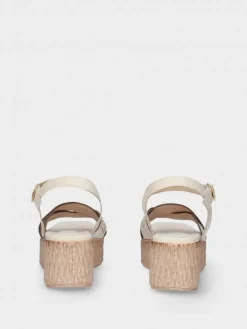 Sandalia Branca Com Cunha Para Mulher Debora 10