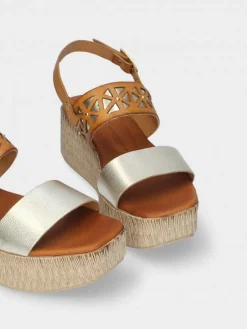 Sandalia Camel Com Cunha Para Mulher Debora 07