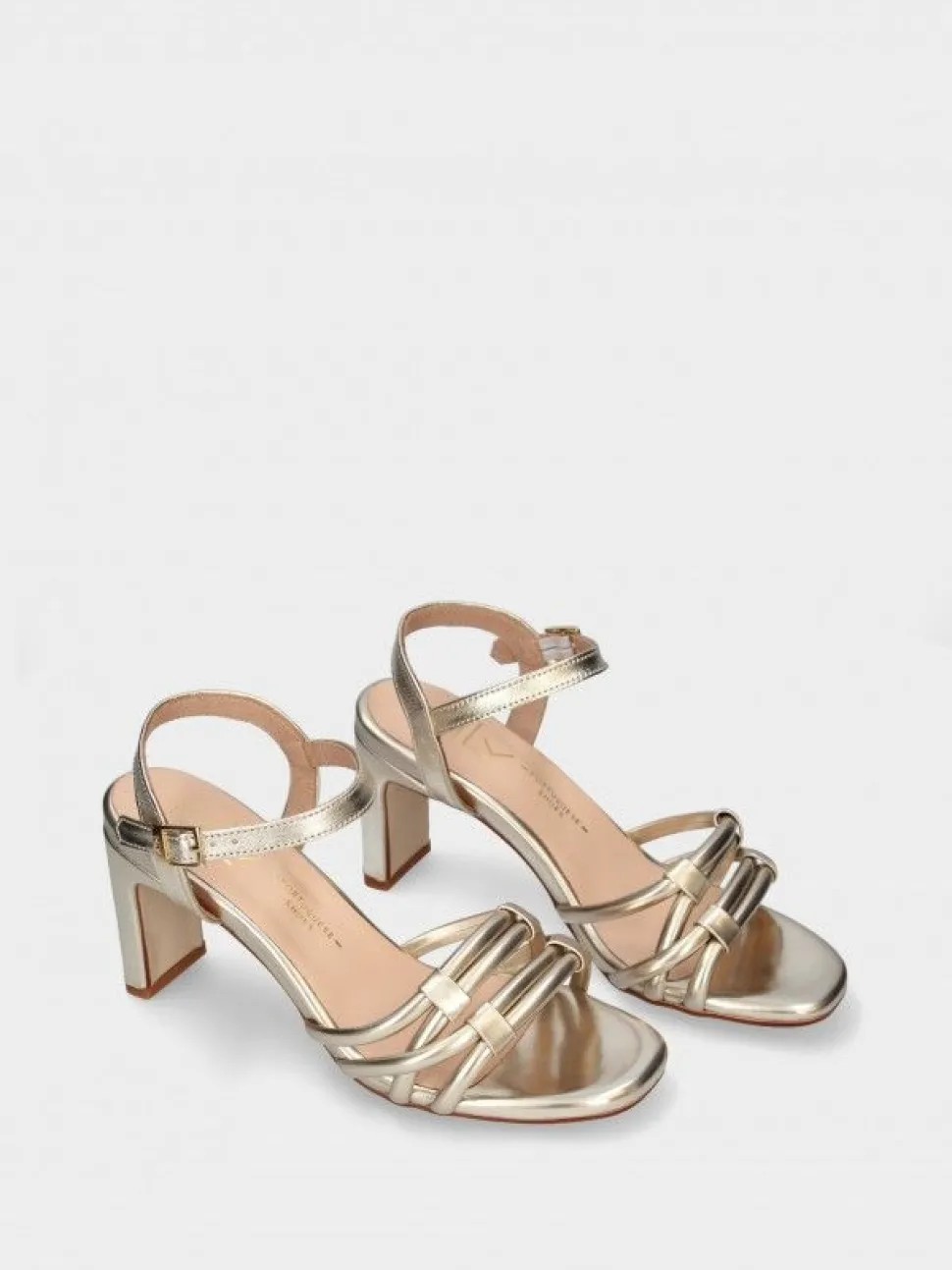 Sandalia Dourada Salto Alto Camila 42