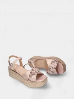 Sandalia Nude Com Cunha Para Mulher Debora 01