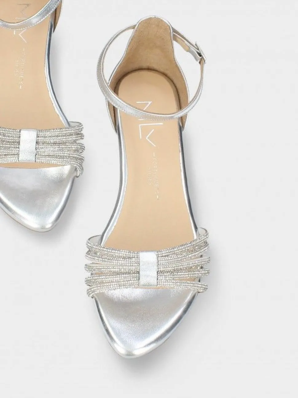 Sandalia Prata Salto Raso Para Mulher Cassia 05