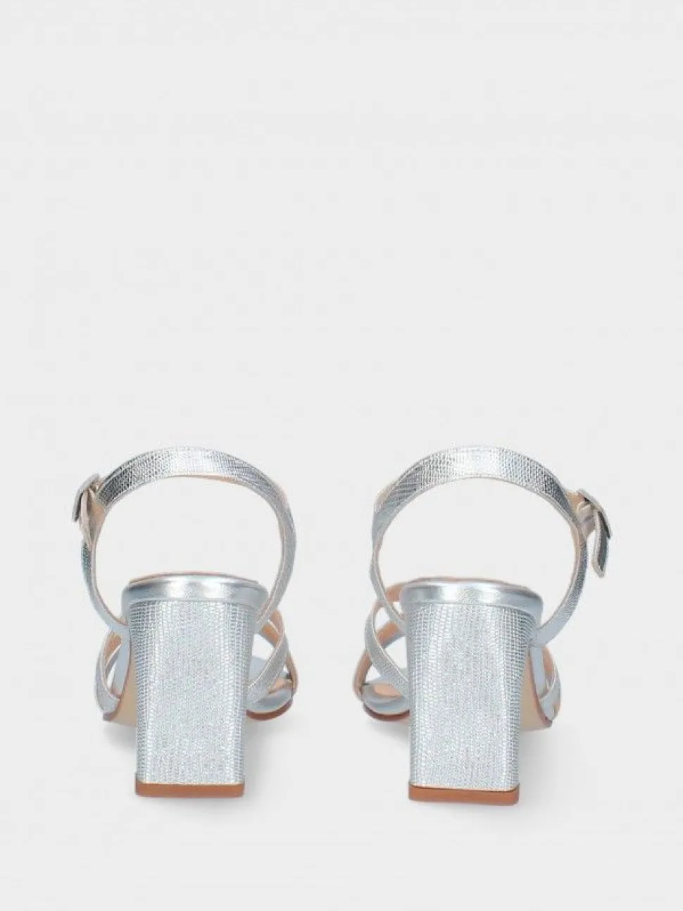Sandalia Prateada Para Cerimonia Camila45