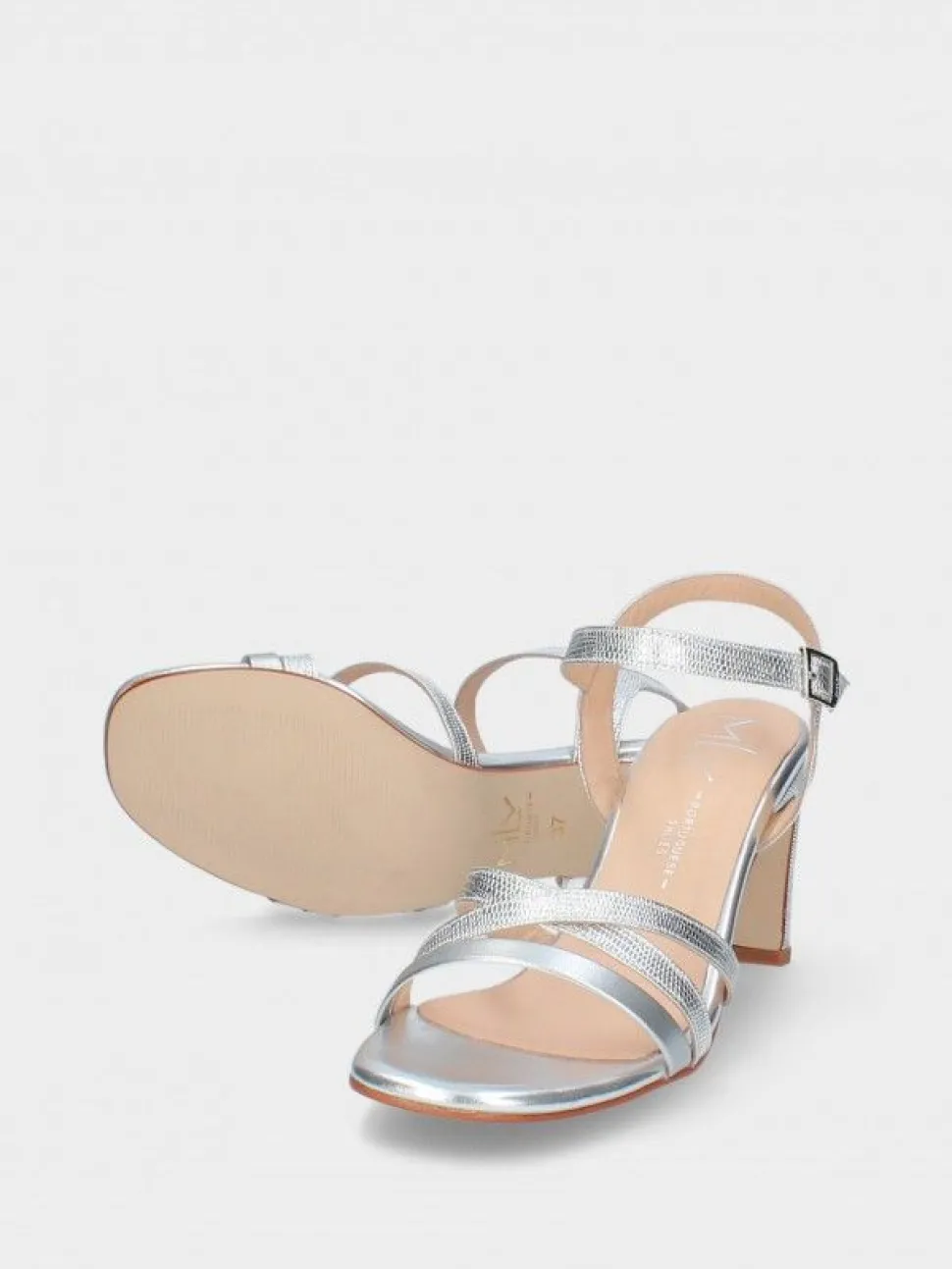 Sandalia Prateada Para Cerimonia Camila45