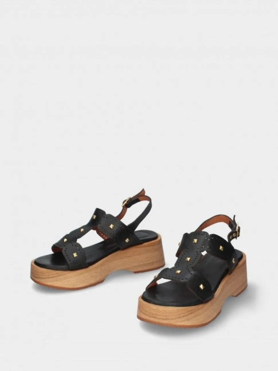 Sandalia Preto Com Cunha Baixa Lucia 02