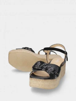 Sandalia Preto Com Cunha Para Mulher Debora 01