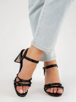 Sandalia Salto Alto Preta Camila 41