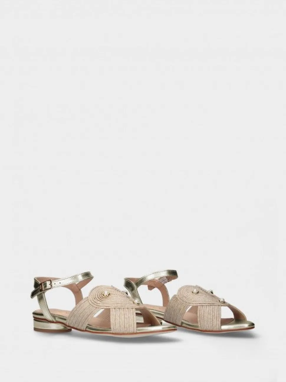 Sandalia Salto Raso Dourada Para Mulher Cassia 06