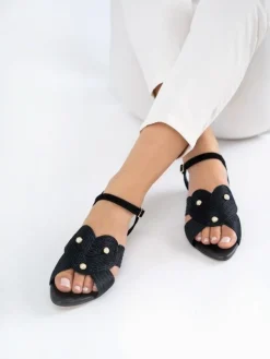 Sandalia Salto Raso Preta Para Mulher Cassia 06