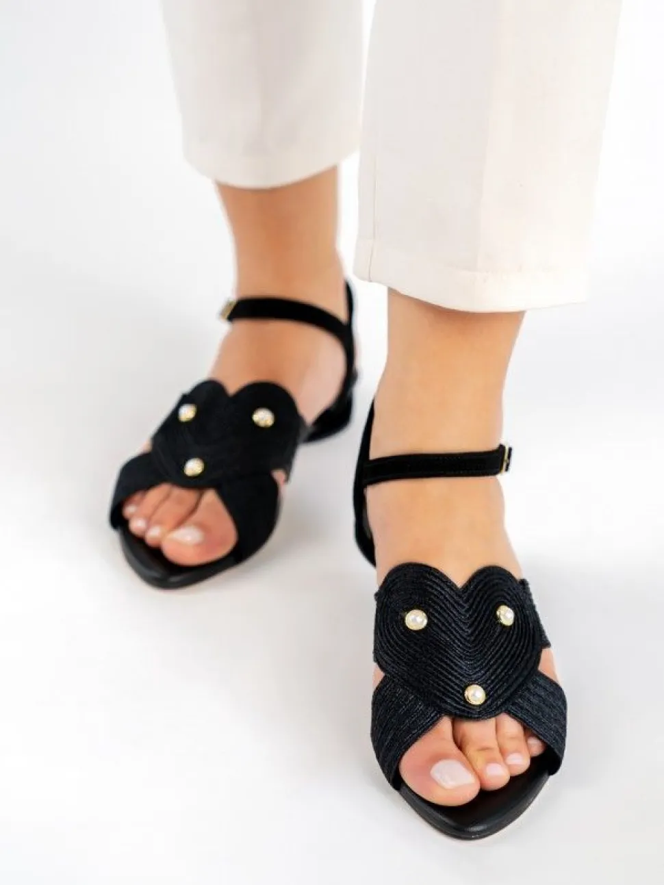 Sandalia Salto Raso Preta Para Mulher Cassia 06