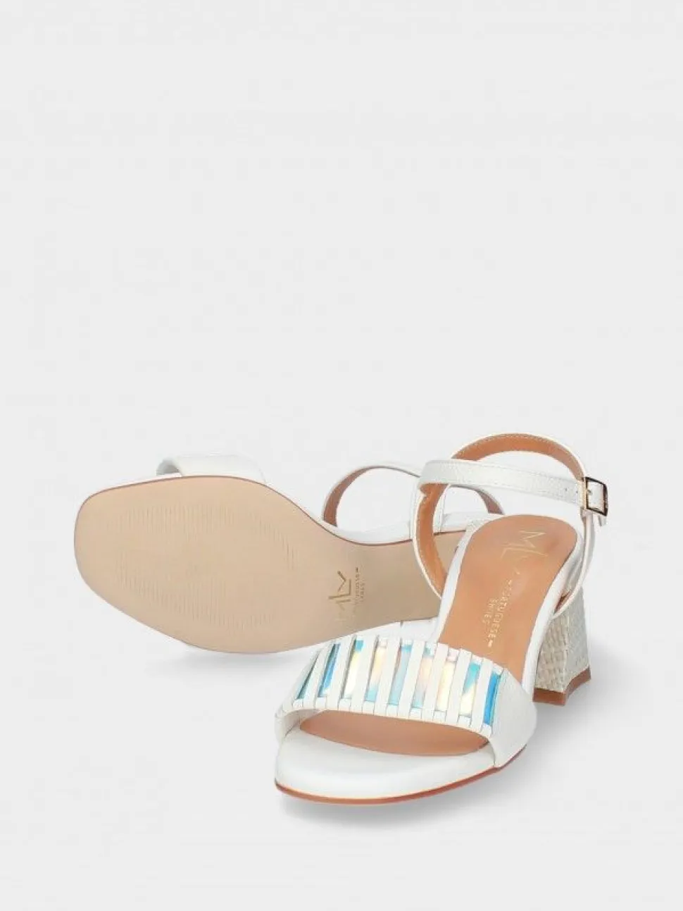 Sandálias Brancas De Salto Medio Claudia 20