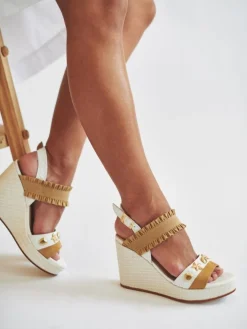 Sandálias De Cunha Alta Camel Para Mulher Megan28