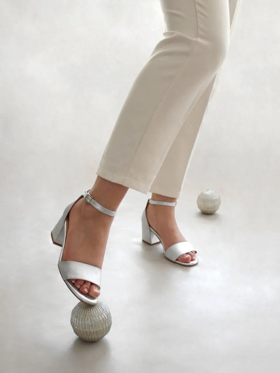Sandálias Prateadas Para Mulher Claudia18