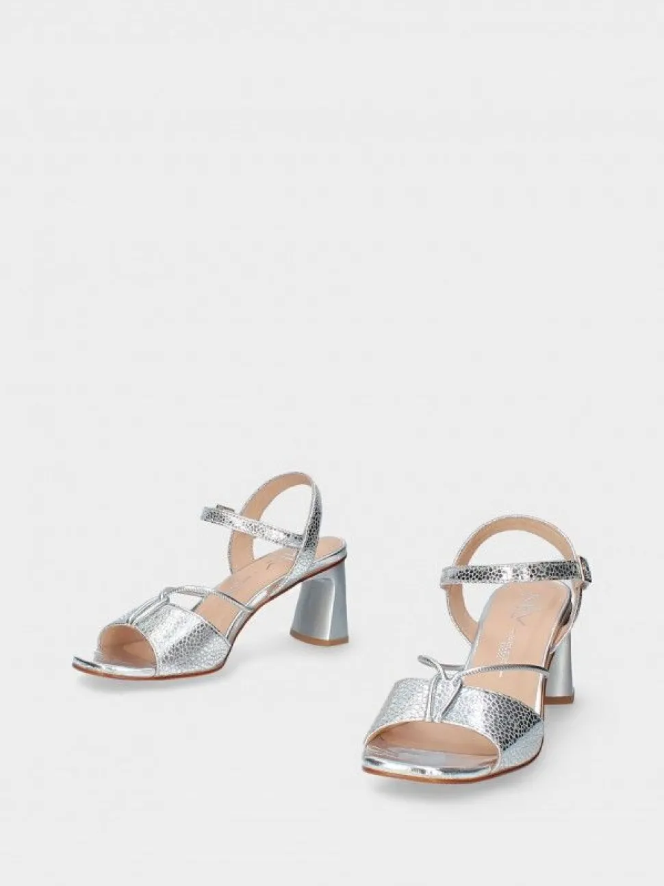 Sandálias Salto Alto Prateadas Para Mulher Valentina 16
