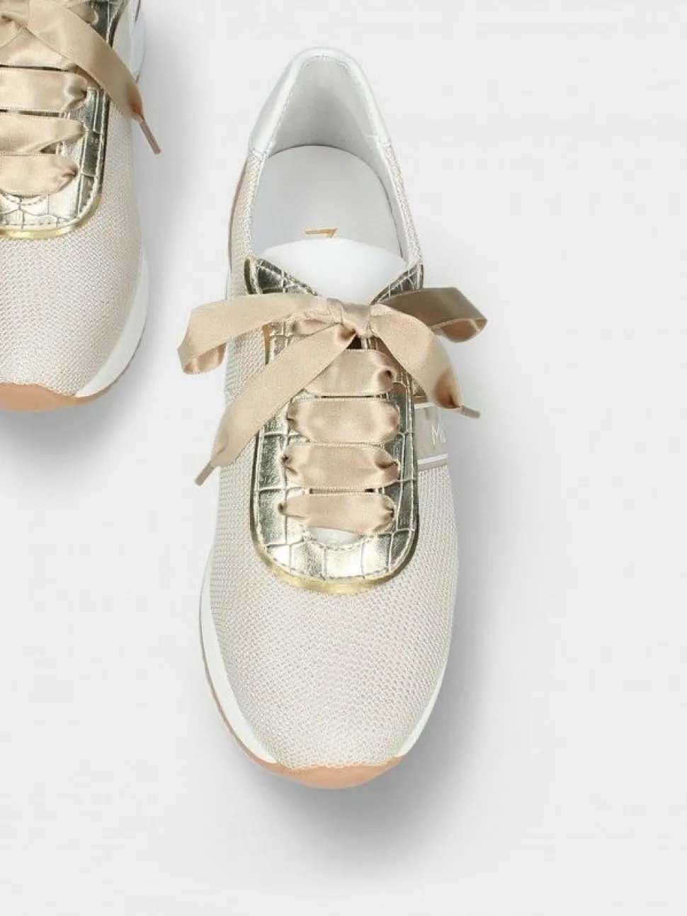 Sapatilha Branco Com Cunha Interior Para Senhora Alice 26