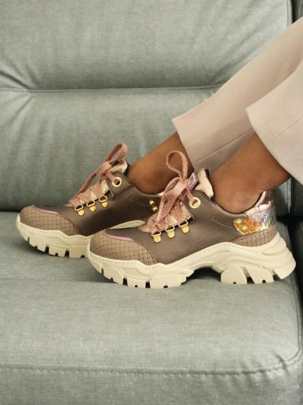 Sapatilha Castanha Para Mulher Stella 02