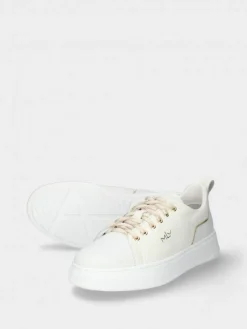 Sapatilha Em Pele Branca Anita 02