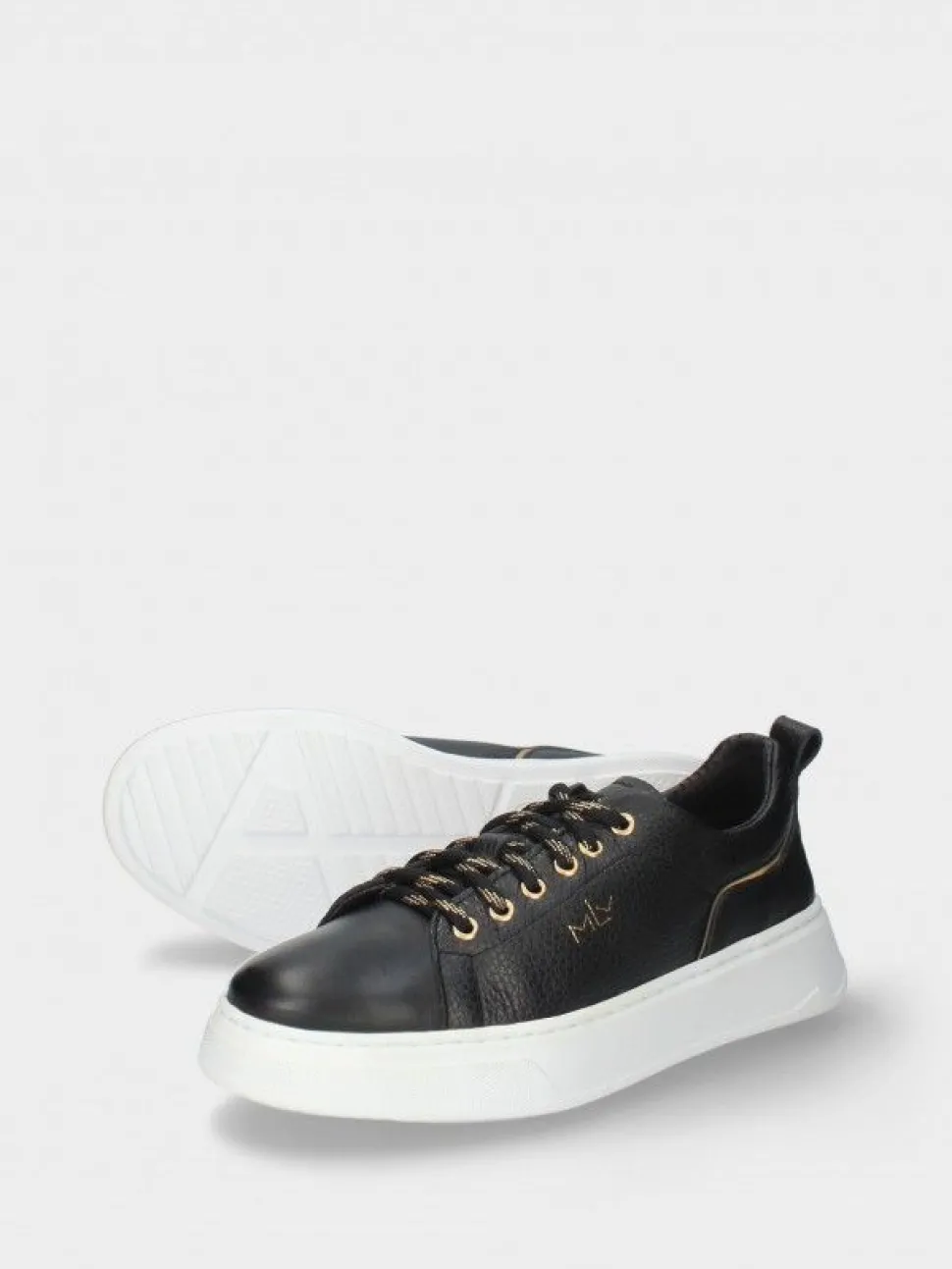 Sapatilha Em Pele Preta Anita 02