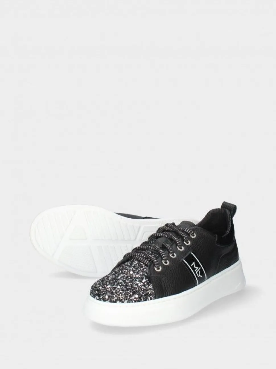 Sapatilha Preta Anita 01