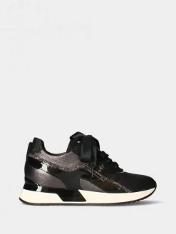 Sapatilha Preta Com Cunha Interior Para Mulher Aurora 02