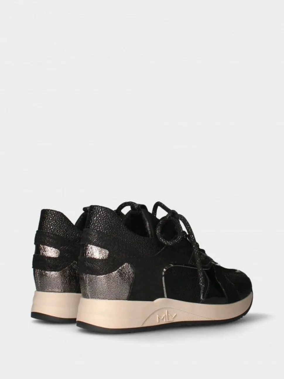 Sapatilha Preta Com Cunha Interior Para Mulher Alice 21