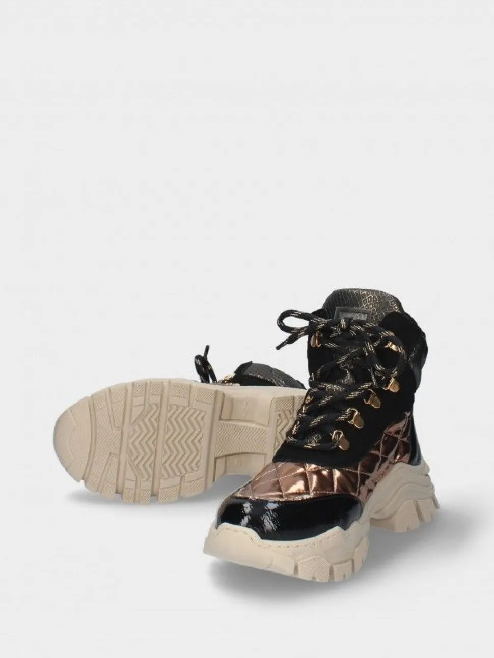 Sapatilha Preta High Top Stella 15