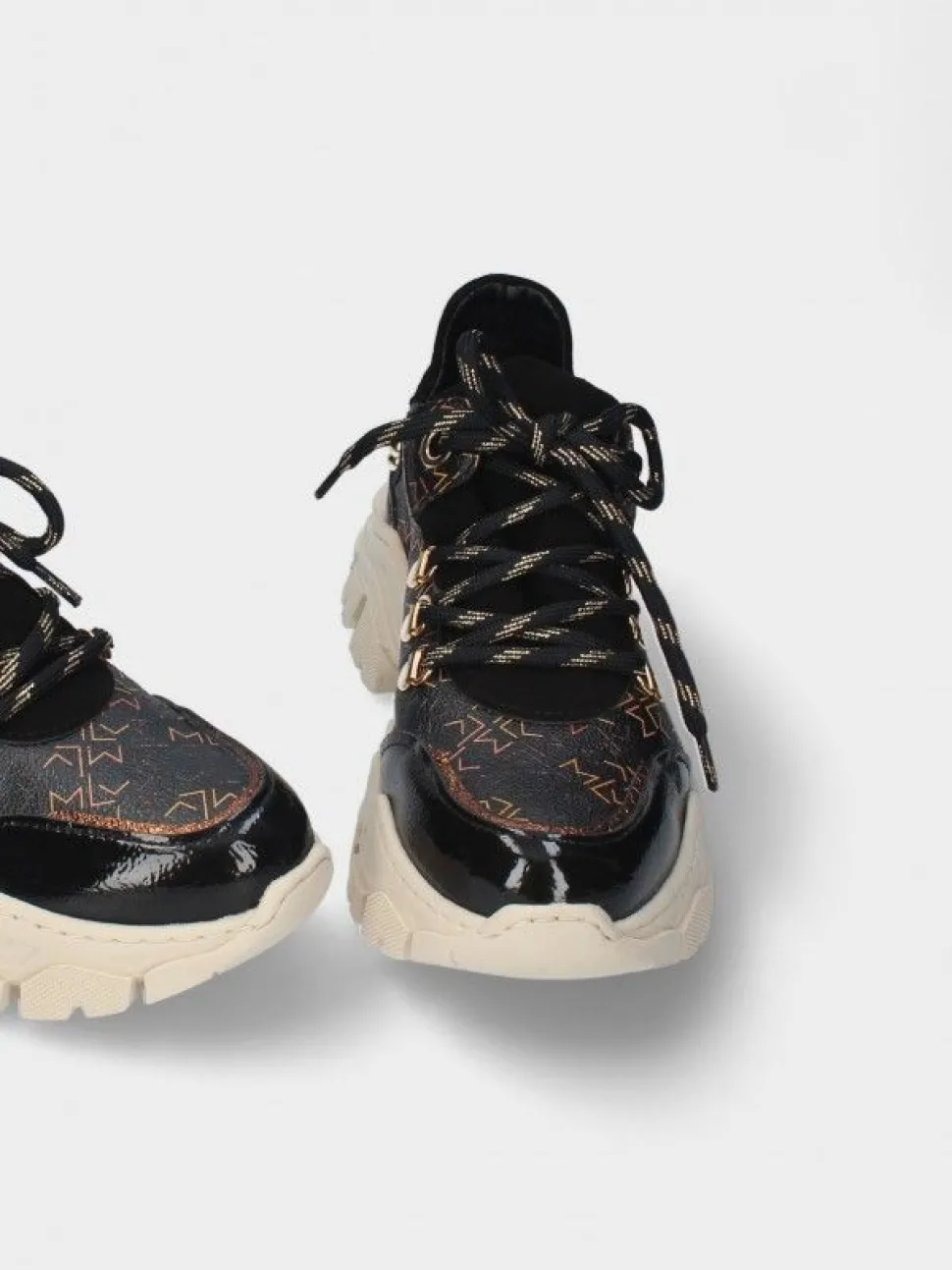 Sapatilha Preta Sola Chunky Stella 12