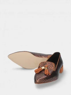 Sapato Camel Salto Baixo Lea 69