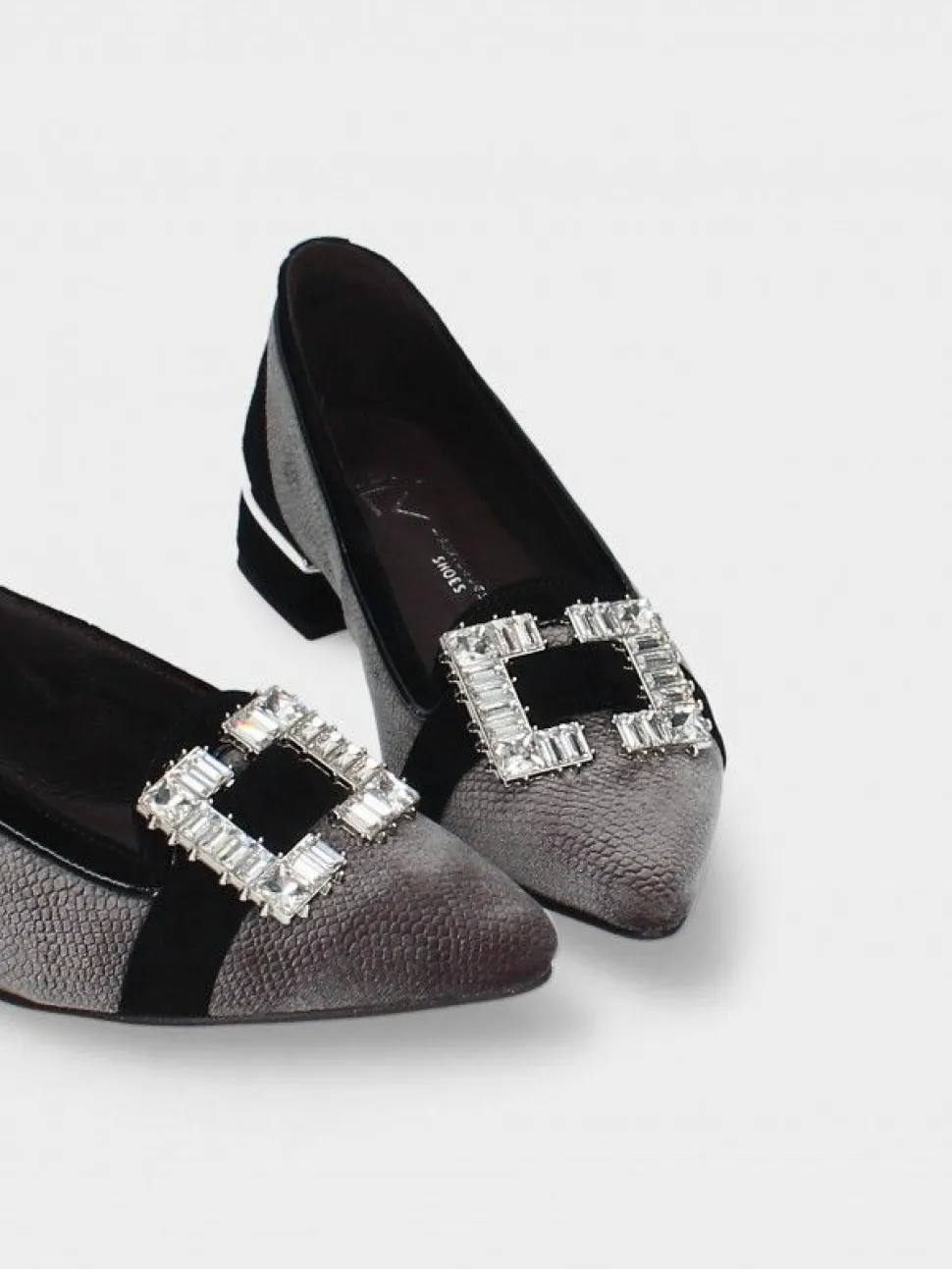 Sapato Cinzento Salto Baixo Lea 67