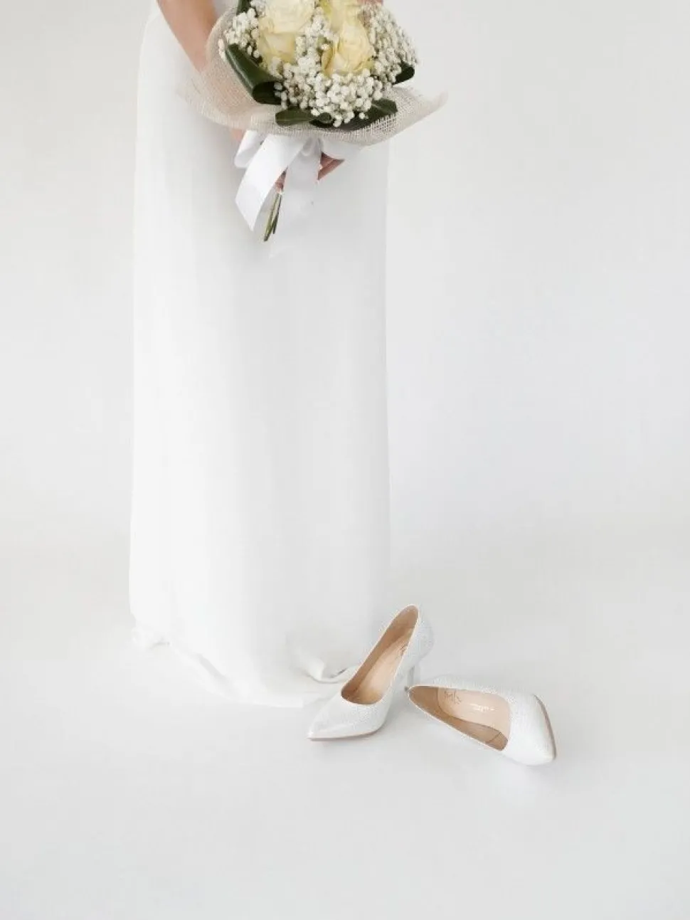 Sapato Stiletto Branco Salto Alto Luisa 01